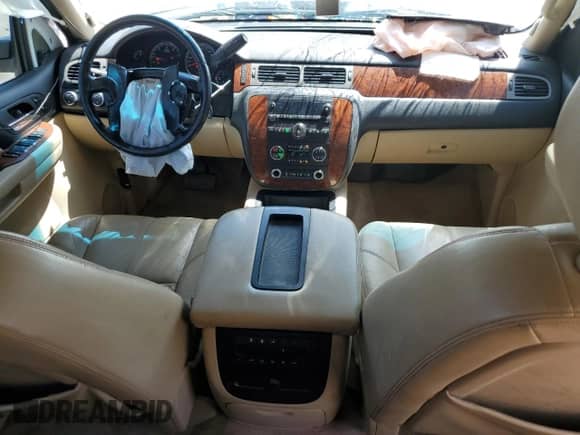 2008 Chevrolet Tahoe 3LT с VIN 1GNFK13058J141701, выставлен на аукционе Copart как лот 62122155 с пробегом 177 181 миль миль и Списание • Salvage title. История ставок и продаж доступна на DreamBid. Изображение 8.