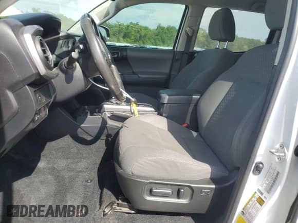 2021 Toyota Tacoma SR5 с VIN 3TMBZ5DN4MM030106, выставлен на аукционе Copart как лот 59931595 с пробегом 46 765 миль миль и Списание • Salvage title. История ставок и продаж доступна на DreamBid. Изображение 7.