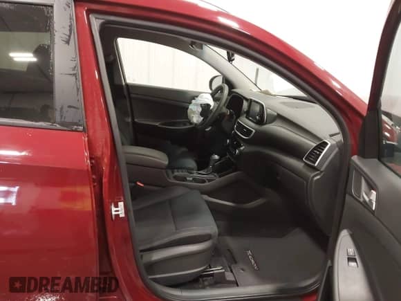 2019 Hyundai Tucson Value with VIN KM8J3CA4XKU020469, listed as a IAAI auction lot 42415375 with 44,015 mi miles and . Bid and sale history available at DreamBid. Image 5.