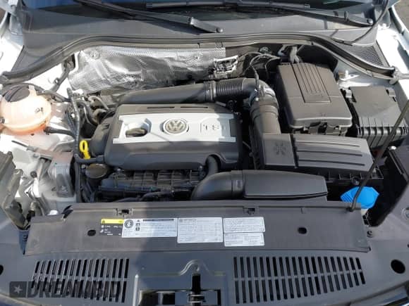 2017 Volkswagen Tiguan Sport с VIN WVGUV7AX8HW509698, выставлен на аукционе IAAI как лот 41705583 с пробегом 41 916 миль миль и . История ставок и продаж доступна на DreamBid. Изображение 10.