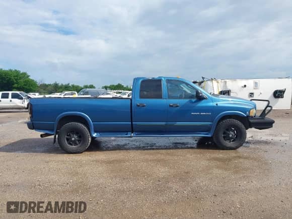2004 Dodge 3500 ST with VIN 3D3LU38C64G106320, listed as a IAAI auction lot 42107561 with 212,259 mi miles and . Bid and sale history available at DreamBid. Image 13.