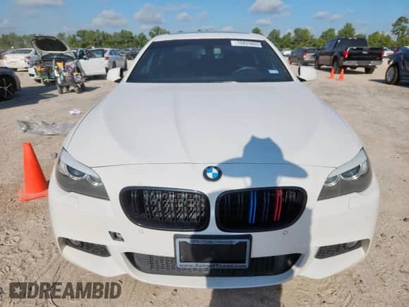 2013 BMW 5 Series 550i с VIN WBAFR9C5XDDX79821, выставлен на аукционе Copart как лот 70829865 с пробегом 136 297 миль миль и Чистый • Clean title. История ставок и продаж доступна на DreamBid. Изображение 5.