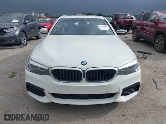 2019 BMW 5 Series 530e с VIN WBAJA9C52KB388172, выставлен на аукционе IAAI как лот 42518505 с пробегом Не указан миль и . История ставок и продаж доступна на DreamBid. Изображение 12.