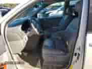 2008 Toyota Sienna XLE z VIN 5TDBK22C48S013140, wystawiony jako Copart lot #82371135 z przebiegiem 233 776 mil mil oraz Czysty tytuł • Clean title. Historia ofert i sprzedaży dostępna na DreamBid. Obrazek 7.