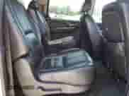 2008 Chevrolet Suburban 3LT z VIN 3GNFC16J48G171713, wystawiony jako Copart lot #66324975 z przebiegiem 161 859 mil mil oraz Czysty tytuł • Clean title. Historia ofert i sprzedaży dostępna na DreamBid. Obrazek 11.