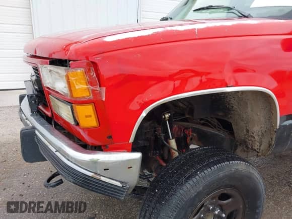 1994 GMC Sierra 1500 с VIN 2GTEK19K6R1531389, выставлен на аукционе IAAI как лот 41920097 с пробегом 314 522 миль миль и . История ставок и продаж доступна на DreamBid. Изображение 6.