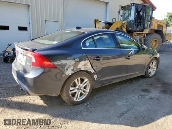 2014 Volvo S60 T6 with VIN YV1902FHXE1293885, listed as a Copart auction lot 61904664 with 105,151 mi miles and Salvage title. Bid and sale history available at DreamBid. Image 3.