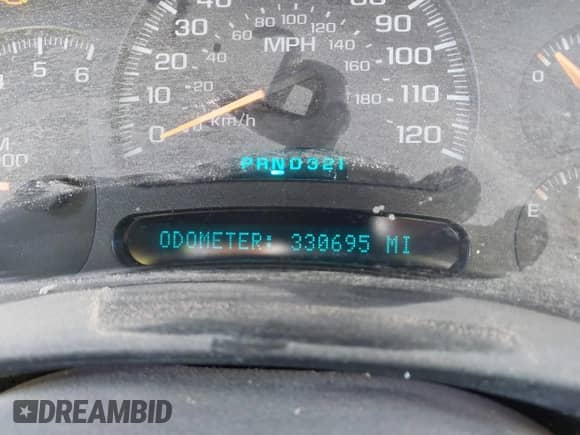 2004 Chevrolet Silverado 1500 with VIN 1GCEC19X84Z188593, listed as a IAAI auction lot 41398586 with 330,695 mi miles and . Bid and sale history available at DreamBid. Image 7.