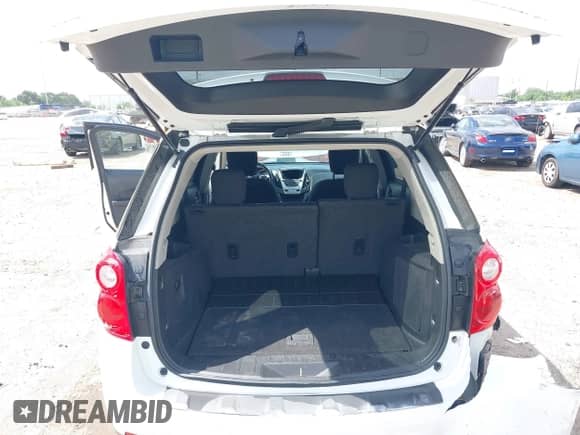 2012 Chevrolet Equinox 2LT z VIN 2GNFLNE57C6207846, wystawiony jako IAAI lot #42524120 z przebiegiem 145 571 mil mil oraz . Historia ofert i sprzedaży dostępna na DreamBid. Obrazek 17.