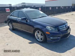 2013 Mercedes-Benz C 250 Sport с VIN WDDGF4HB7DA783351, выставлен на аукционе IAAI как лот 43353257 с пробегом 162 757 миль миль и . История ставок и продаж доступна на DreamBid. Изображение 1.