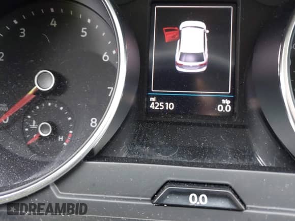 2021 Volkswagen Tiguan S z VIN 3VV0B7AX3MM031908, wystawiony jako IAAI lot #42504384 z przebiegiem 42 510 mil mil oraz . Historia ofert i sprzedaży dostępna na DreamBid. Obrazek 15.