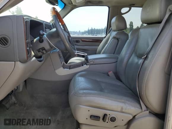 2004 Cadillac Escalade with VIN 1GYEC63T14R278004, listed as a Copart auction lot 59864075 with 162,236 mi miles and Salvage title. Bid and sale history available at DreamBid. Image 7.