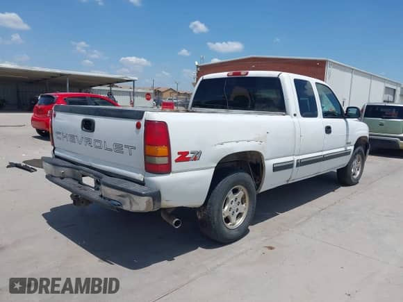 1999 Chevrolet Silverado 1500 LS with VIN 2GCEK19T4X1207394, listed as a IAAI auction lot 42850128 with 317,648 mi miles and . Bid and sale history available at DreamBid. Image 4.