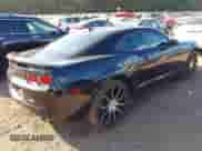 2011 Chevrolet Camaro 1LT z VIN 2G1FB1EDXB9113008, wystawiony jako IAAI lot #43345331 z przebiegiem 165 939 mil mil oraz . Historia ofert i sprzedaży dostępna na DreamBid. Obrazek 4.