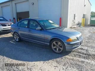 2001 BMW 3 Series 325i с VIN WBAAV33471EE78894, выставлен на аукционе IAAI как лот 43402573 с пробегом 251 017 миль миль и . История ставок и продаж доступна на DreamBid. Изображение 1.
