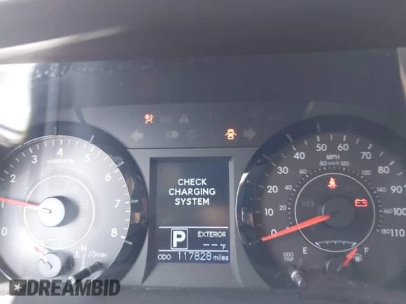 2015 Toyota Sienna LE AAS with VIN 5TDKK3DC8FS646613, listed as a IAAI auction lot 43073670 with 117,828 mi miles and . Bid and sale history available at DreamBid. Image 7.