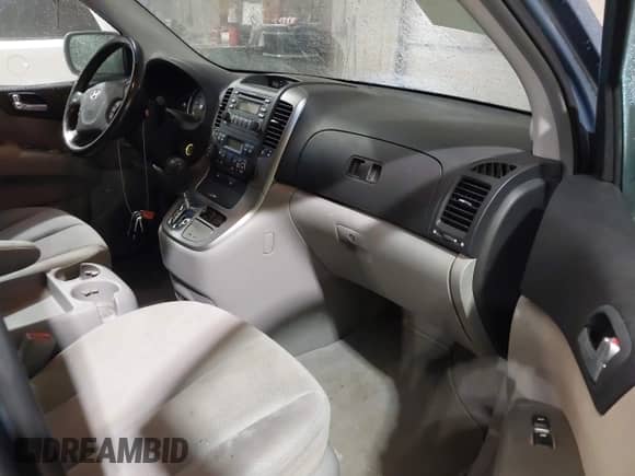 2007 Hyundai Entourage GLS с VIN KNDMC233176025894, выставлен на аукционе IAAI как лот 42290212 с пробегом 188 246 миль миль и . История ставок и продаж доступна на DreamBid. Изображение 5.