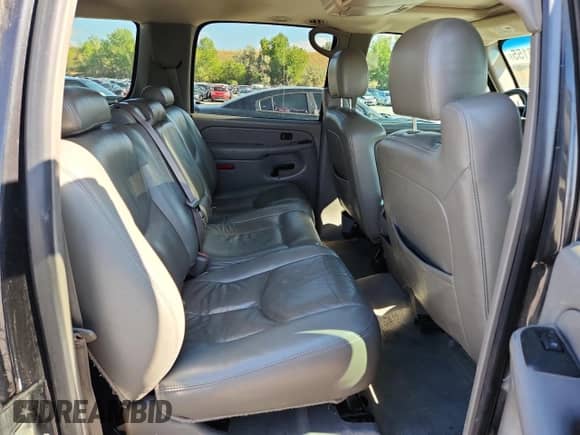 2005 Chevrolet Suburban Z71 с VIN 3GNFK16Z65G186542, выставлен на аукционе Copart как лот 81463155 с пробегом 202 468 миль миль и Списание • Salvage title. История ставок и продаж доступна на DreamBid. Изображение 11.