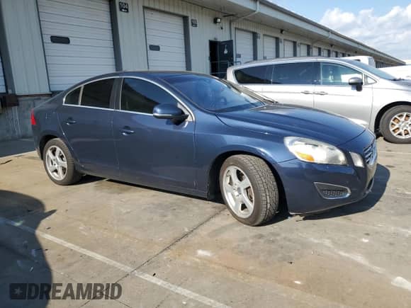 2013 Volvo S60 T5 с VIN YV1612FHXD2197666, выставлен на аукционе Copart как лот 85134815 с пробегом 209 347 миль миль и Списание • Salvage title. История ставок и продаж доступна на DreamBid. Изображение 4.