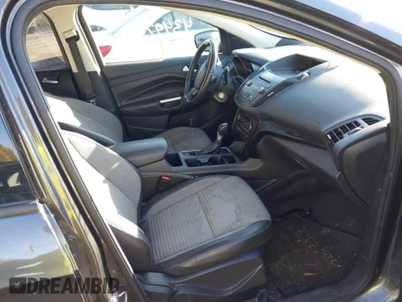 2018 Ford Escape SE z VIN 1FMCU9GD5JUB12944, wystawiony jako IAAI lot #43497420 z przebiegiem 172 518 mil mil oraz . Historia ofert i sprzedaży dostępna na DreamBid. Obrazek 5.