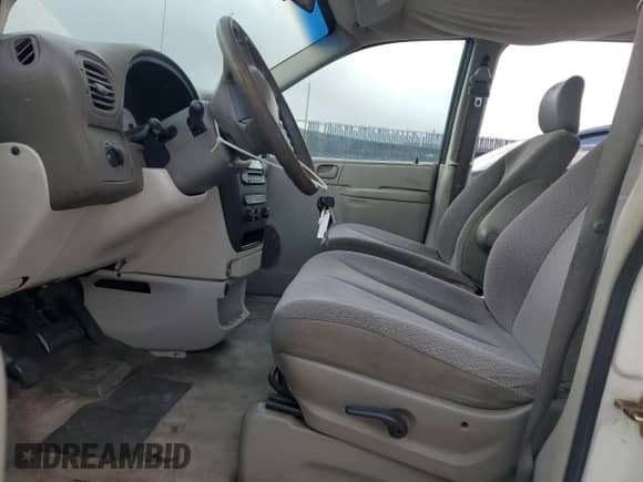 2006 Dodge Caravan SE with VIN 1D4GP25R66B615729, listed as a Copart auction lot 84904945 with 208,279 mi miles and Clean title. Bid and sale history available at DreamBid. Image 7.