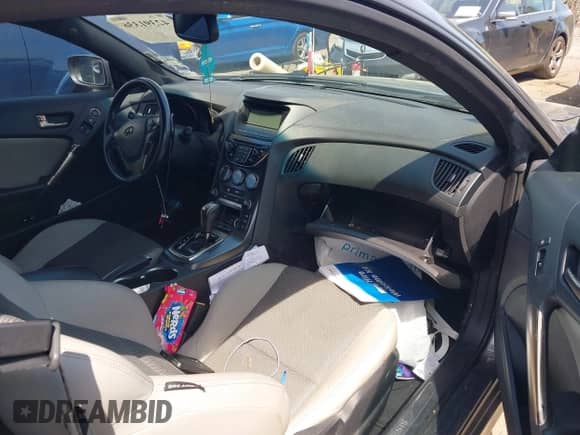 2015 Hyundai Genesis Coupe 3.8L Base with VIN KMHHT6KJ4FU128418, listed as a IAAI auction lot 42391336 with 90,197 mi miles and . Bid and sale history available at DreamBid. Image 5.