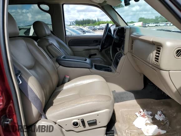 2004 Chevrolet Avalanche Z71 z VIN 3GNEK12T94G138321, wystawiony jako Copart lot #84065345 z przebiegiem 200 551 mil mil oraz Szkoda całkowita • Salvage title. Historia ofert i sprzedaży dostępna na DreamBid. Obrazek 7.