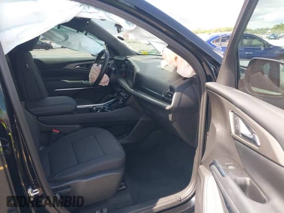 2025 Chevrolet Traverse FWD LT с VIN 1GNERGRS3SJ128679, выставлен на аукционе IAAI как лот 42596196 с пробегом 28 967 миль миль и . История ставок и продаж доступна на DreamBid. Изображение 5.
