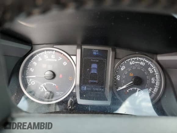 2017 Toyota Tacoma SR5 with VIN 3TMCZ5ANXHM103073, listed as a Copart auction lot 69403705 with 124,654 mi miles and Salvage title. Bid and sale history available at DreamBid. Image 9.
