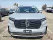 2024 Honda Pilot Touring с VIN 5FNYG2H70RB015527, выставлен на аукционе Copart как лот 59353985 с пробегом 21 461 миль миль и Списание • Salvage title. История ставок и продаж доступна на DreamBid. Изображение 5.