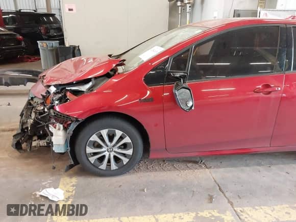 2018 Toyota Prius Plus z VIN JTDKARFP5J3077221, wystawiony jako IAAI lot #42544838 z przebiegiem 84 902 mil mil oraz . Historia ofert i sprzedaży dostępna na DreamBid. Obrazek 6.