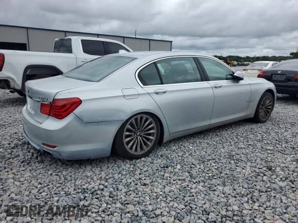 2011 BMW 7 Series 750Li with VIN WBAKB8C50BC852114, listed as a Copart auction lot 70204875 with 91,732 mi miles and Clean title. Bid and sale history available at DreamBid. Image 3.