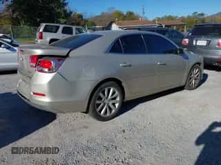 2014 Chevrolet Malibu LT z VIN 1G11E5SL1EF254078, wystawiony jako IAAI lot #43471532 z przebiegiem 190 565 mil mil oraz . Historia ofert i sprzedaży dostępna na DreamBid. Obrazek 4.