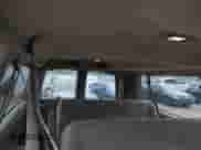 2001 Chevrolet Express z VIN 1GAHG39R511156928, wystawiony jako IAAI lot #42655253 z przebiegiem 87 715 mil mil oraz . Historia ofert i sprzedaży dostępna na DreamBid. Obrazek 13.