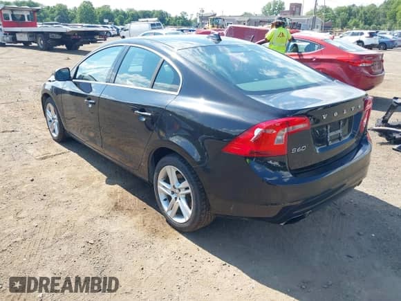 2015 Volvo S60 T5 Drive-E Premier with VIN YV126MFK1F1357935, listed as a IAAI auction lot 42812237 with 105,669 mi miles and . Bid and sale history available at DreamBid. Image 3.