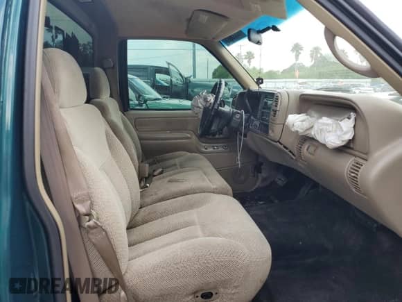 1997 Chevrolet Silverado 1500 with VIN 1GCEC14R7VZ219245, listed as a Copart auction lot 60555685 with 135,312 mi miles and Salvage title. Bid and sale history available at DreamBid. Image 10.