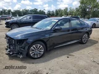 2019 Honda Accord EX с VIN 1HGCV3F44KA017800, выставлен на аукционе Copart как лот 68697775 с пробегом 70 366 миль миль и Списание • Salvage title. История ставок и продаж доступна на DreamBid. Изображение 1.