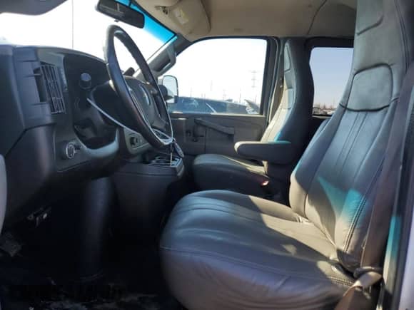2018 Chevrolet Express Passenger LS с VIN 1GAWGEFG9J1342056, выставлен на аукционе Copart как лот 48399935 с пробегом 107 758 миль миль и Чистый • Clean title. История ставок и продаж доступна на DreamBid. Изображение 7.