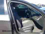 2013 BMW 5 Series 528i с VIN WBAXG5C52DD233582, выставлен на аукционе IAAI как лот 43326429 с пробегом 147 253 миль миль и . История ставок и продаж доступна на DreamBid. Изображение 5.