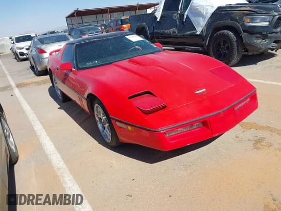 1985 Chevrolet Corvette с VIN 1G1YY0780F5121106, выставлен на аукционе IAAI как лот 42545223 с пробегом Не указан миль и . История ставок и продаж доступна на DreamBid. Изображение 1.