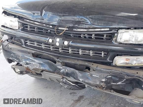 2003 Chevrolet Suburban Z71 with VIN 3GNFK16TX3G132587, listed as a IAAI auction lot 42166274 with Not provided miles and . Bid and sale history available at DreamBid. Image 6.