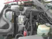 2000 GMC Sierra 1500 SLE z VIN 1GTEC19V4YZ273841, wystawiony jako IAAI lot #41981942 z przebiegiem 357 003 mil mil oraz . Historia ofert i sprzedaży dostępna na DreamBid. Obrazek 12.