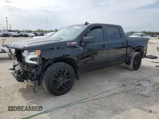 2023 Chevrolet Silverado 1500 RST z VIN 3GCUDEE80PG114796, wystawiony jako Copart lot #87941025 z przebiegiem 7 454 mil mil oraz Szkoda całkowita • Salvage title. Historia ofert i sprzedaży dostępna na DreamBid. Obrazek 1.