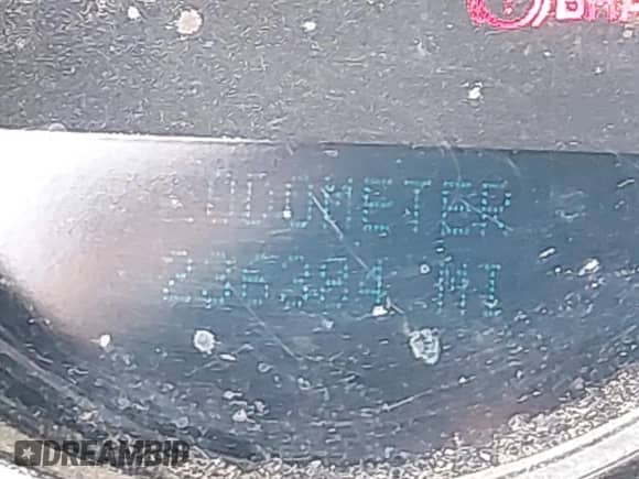 2013 Chevrolet Silverado 2500HD Work Truck z VIN 1GC1KVC85DF201179, wystawiony jako IAAI lot #42210565 z przebiegiem 236 384 mil mil oraz . Historia ofert i sprzedaży dostępna na DreamBid. Obrazek 15.