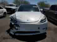 2021 Tesla Model Y Long Range with VIN 5YJYGDEEXMF112483, listed as a Copart auction lot 68286045 with 54,154 mi miles and Salvage title. Bid and sale history available at DreamBid. Image 5.