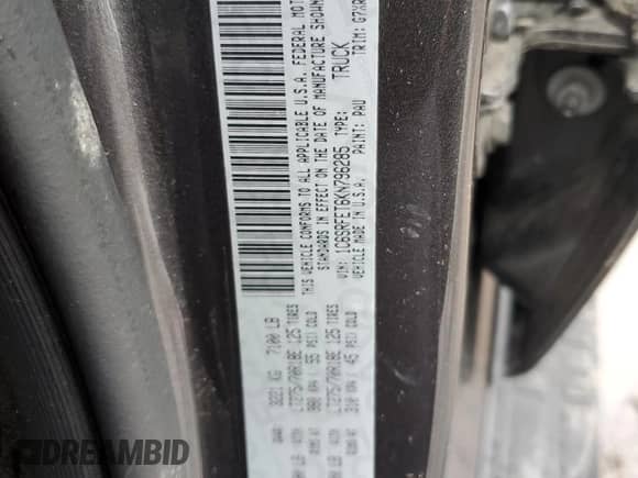 2019 Ram 1500 Rebel z VIN 1C6SRFET6KN796285, wystawiony jako Copart lot #60970545 z przebiegiem 63 425 mil mil oraz Szkoda całkowita • Salvage title. Historia ofert i sprzedaży dostępna na DreamBid. Obrazek 12.