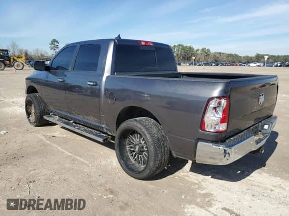 2016 Ram 1500 Big Horn z VIN 1C6RR6LM5GS175056, wystawiony jako Copart lot #89002435 z przebiegiem 110 983 mil mil oraz Szkoda całkowita • Salvage title. Historia ofert i sprzedaży dostępna na DreamBid. Obrazek 2.