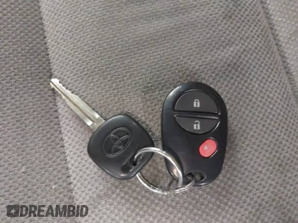 2015 Toyota Sienna L with VIN 5TDZK3DC9FS599350, listed as a IAAI auction lot 42246728 with 99,905 mi miles and . Bid and sale history available at DreamBid. Image 11.