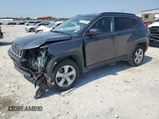 2021 Jeep Compass Latitude with VIN 3C4NJDBB2MT552035, listed as a Copart auction lot 69130975 with 105,058 mi miles and Salvage title. Bid and sale history available at DreamBid. Image 1.