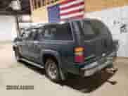 2001 Chevrolet Suburban LS z VIN 1GNFK16T91J158058, wystawiony jako Copart lot #69421355 z przebiegiem 202 263 mil mil oraz Szkoda całkowita • Salvage title. Historia ofert i sprzedaży dostępna na DreamBid. Obrazek 2.